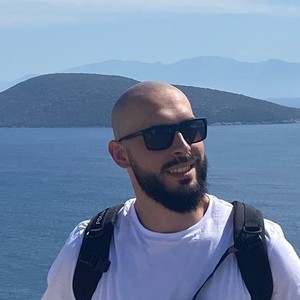 Владимир, основатель «Место Оклейки»